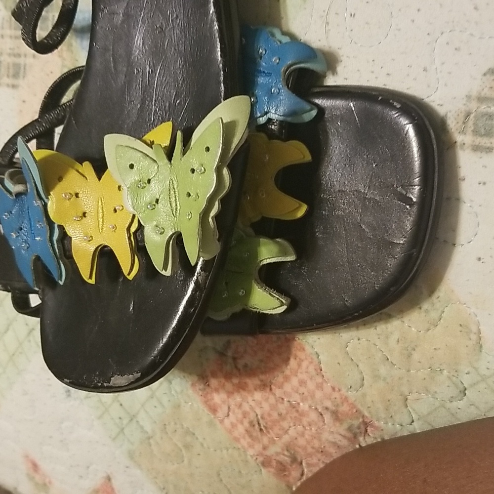 Butterfly Sandals - Picture 3 of 4